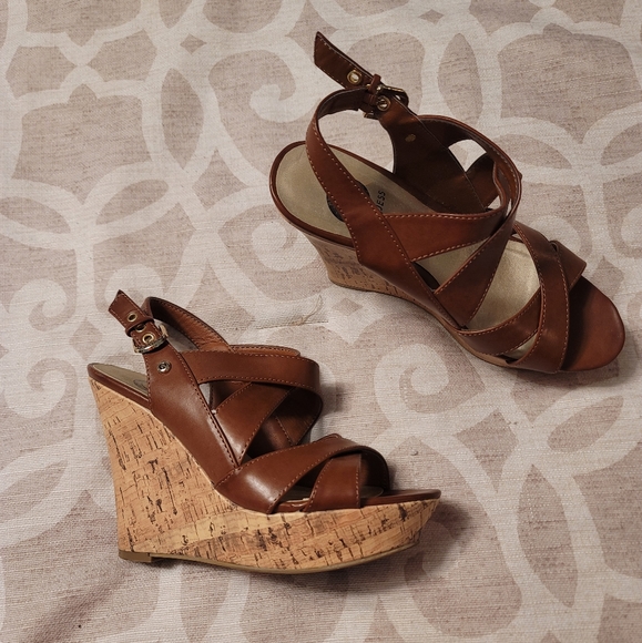 g by guess brown wedges